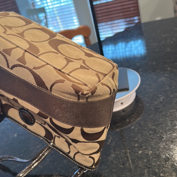 COACH bag w/two twillies included! GUC! main image 1